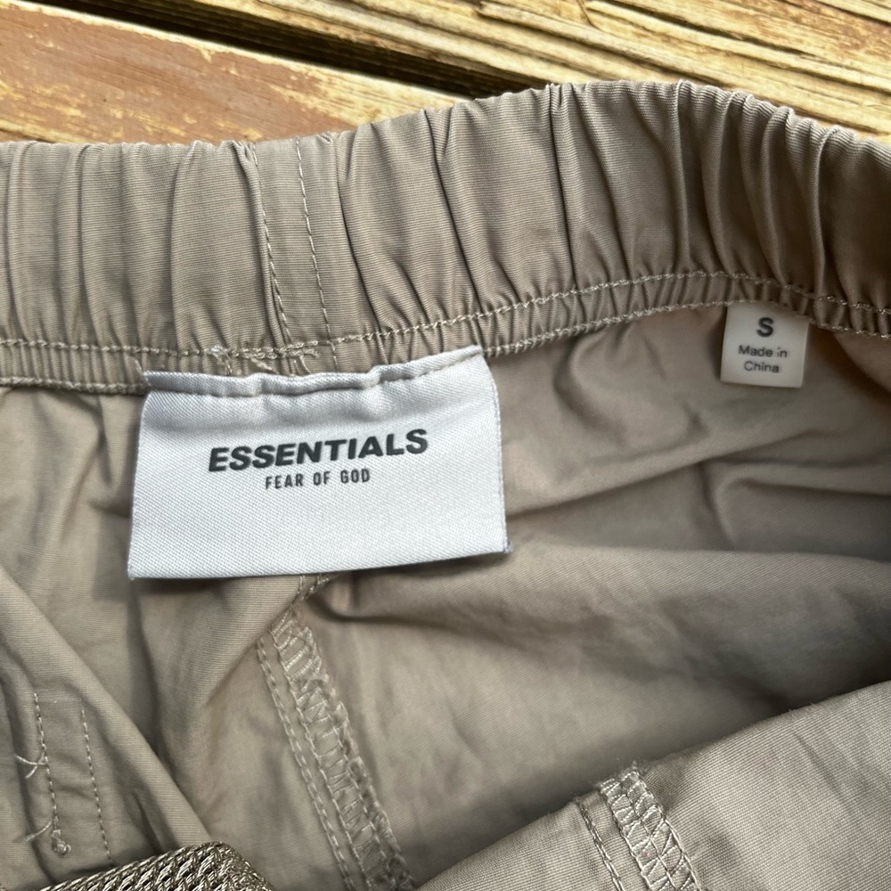 ESSENTIALS women’s joggers